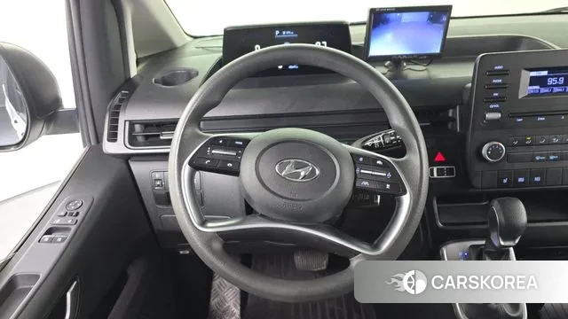 Hyundai Staria 2023 Белый из Кореи, фото 4