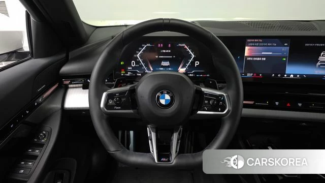 BMW 5 Series (G60) 2024 Белый из Кореи, фото 4