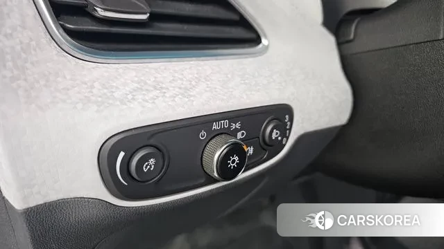 Chevrolet (GM Daewoo) Bolt EV 2021 Белый из Кореи, фото 4