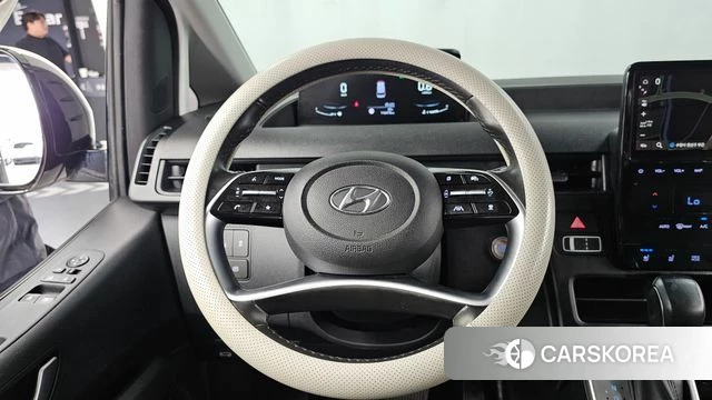 Hyundai Staria 2023 Белый из Кореи, фото 4