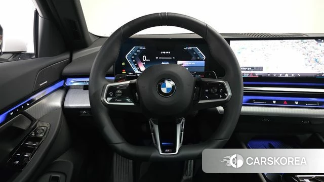 BMW 5 Series (G60) 2026 Белый из Кореи, фото 4