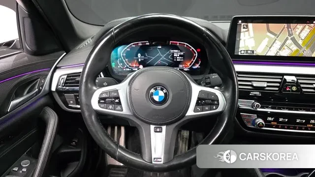 BMW 5 Series (G30) 2021 Белый из Кореи, фото 4