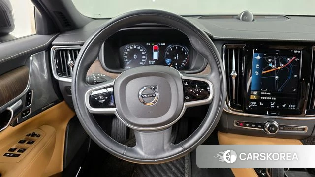 Volvo V90 Cross-Country 2021 Серый из Кореи, фото 4