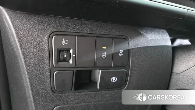 Hyundai Staria 2021 Серебристо-серый из Кореи, фото 4