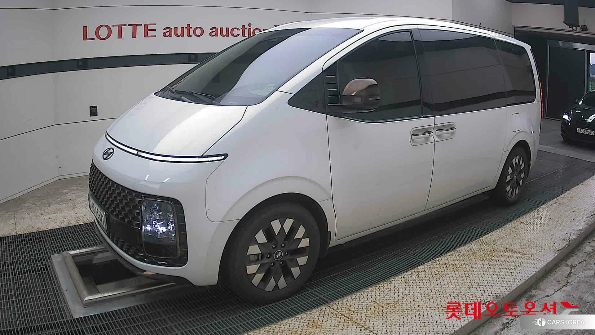 Hyundai Staria Lounge 2022 Белый из Кореи, фото 4