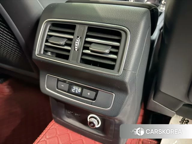 Audi Q5L 2024 Черный из Китая, фото 4