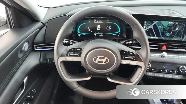 Hyundai The New Avante (CN7) 2024 Белый из Кореи, фото 4