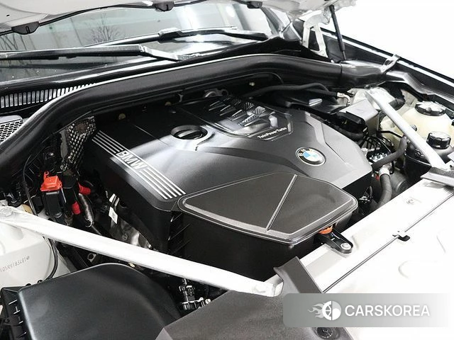 BMW X4 (G02) 2023 Белый из Кореи, фото 4