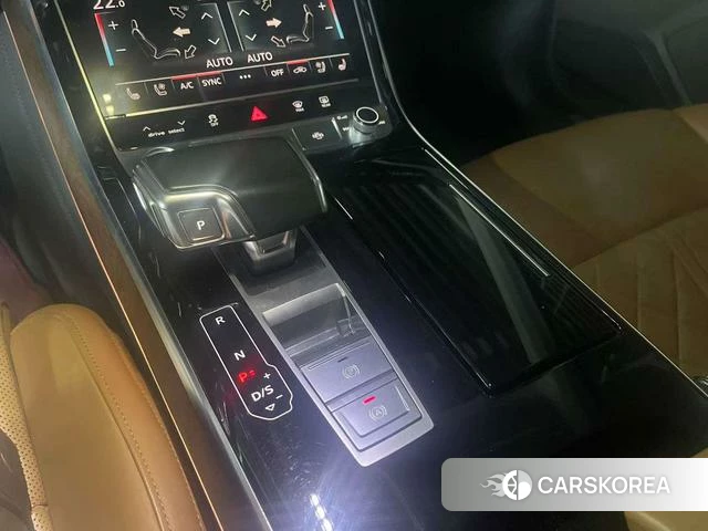 Audi A8 2021 Черный из Китая, фото 4