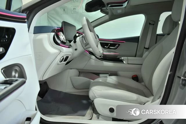 Mercedes-Benz EQE 2024 Белый из Китая, фото 4