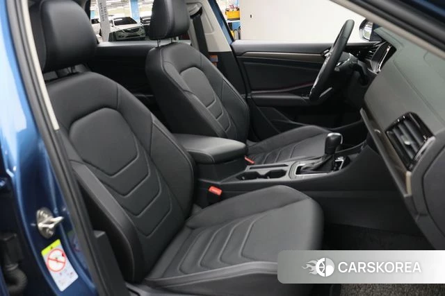 Volkswagen 7th Generation of Jetta 2021 Синий из Кореи, фото 4