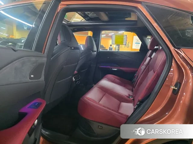 Lexus RX500h 5th generation 2025 Красный из Кореи, фото 4