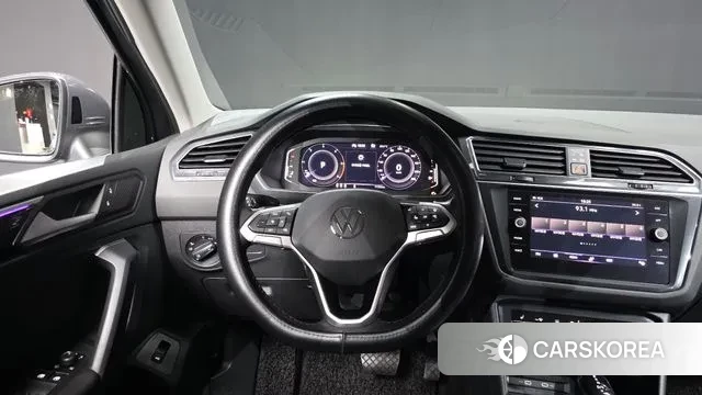 Volkswagen Tiguan second Generation 2022 Серый из Кореи, фото 4
