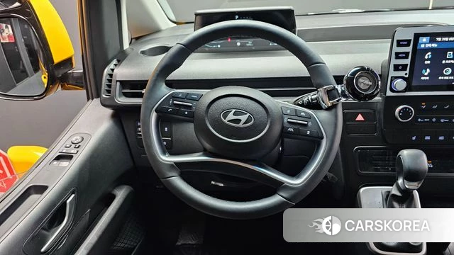 Hyundai Staria 2024 Желтый из Кореи, фото 4