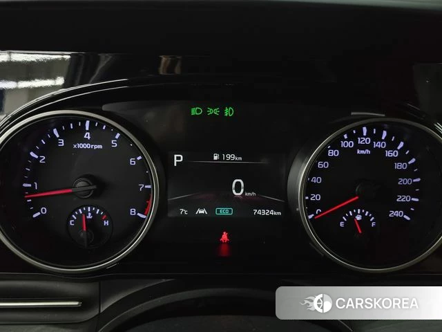 Kia Carnival 4th generation 2023 Белый из Кореи, фото 4
