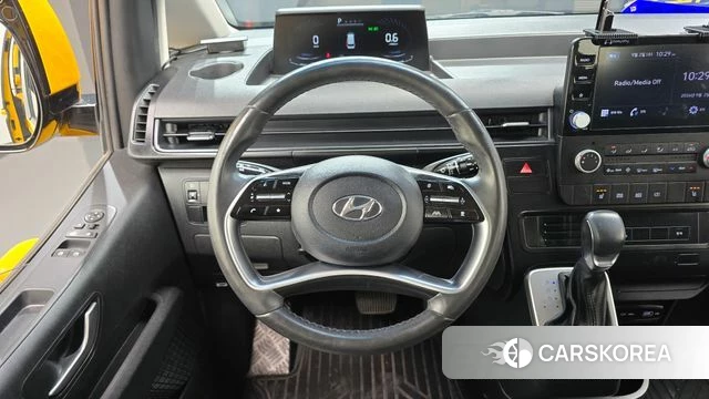 Hyundai Staria 2021 Желтый из Кореи, фото 4
