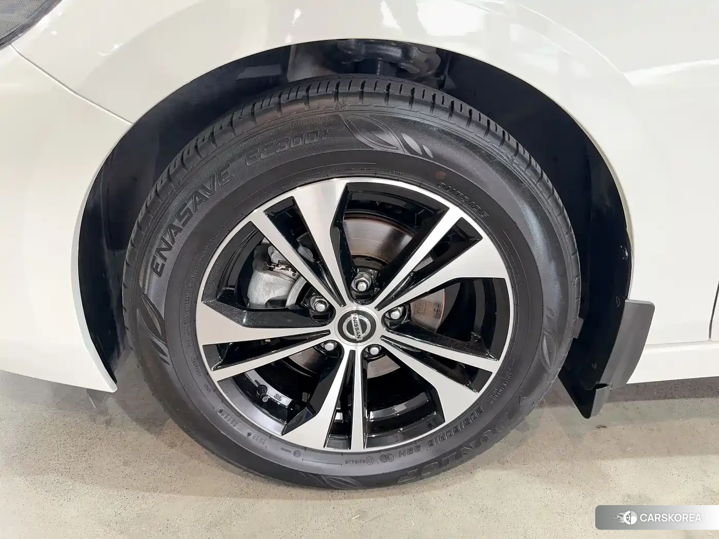 Nissan Sylphy 2022 Белый из Китая, фото 4