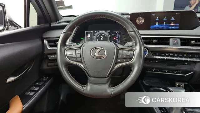 Lexus UX250h 2019 Белый из Кореи, фото 4
