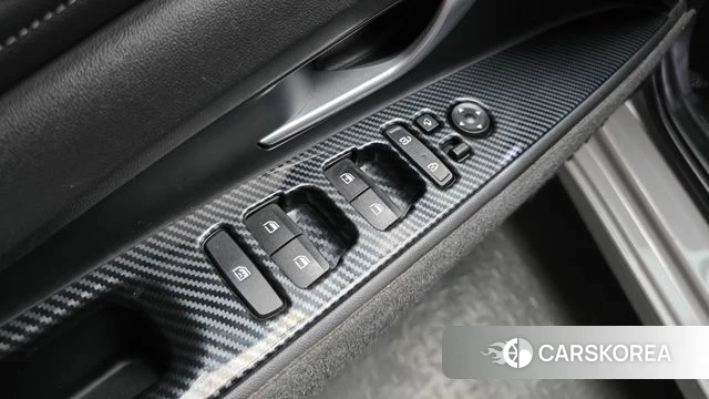 Hyundai Avante Hybrid (CN7) 2022 Серебристо-серый из Кореи, фото 4