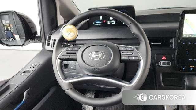 Hyundai Staria 2025 Белый из Кореи, фото 4