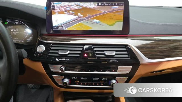 BMW 5 Series (G30) 2020 Белый из Кореи, фото 4