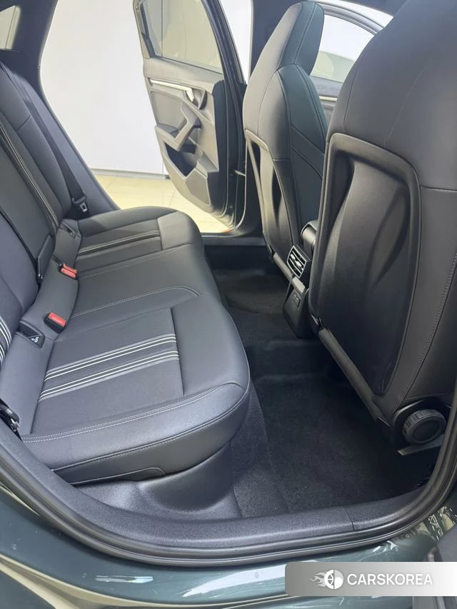Audi A3 2023 Зеленый из Китая, фото 4