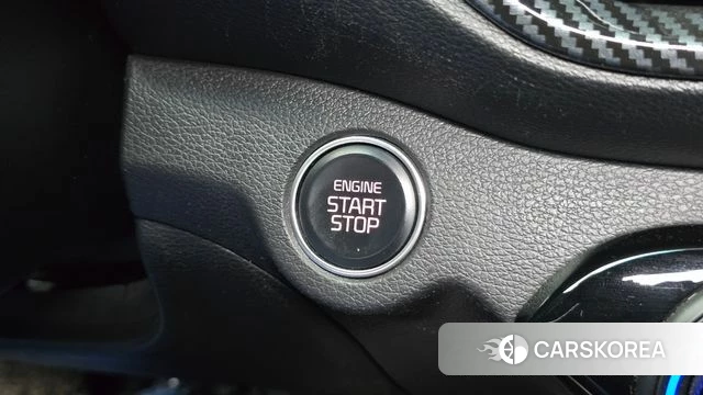 Kia The New K3 2nd generation 2021 Белый из Кореи, фото 4