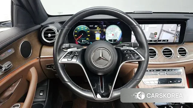 Mercedes-Benz E-Class W213 2022 Белый из Кореи, фото 4