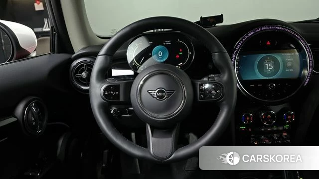 Mini Cooper 2023 Красный из Кореи, фото 4