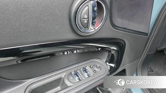 Mini Cooper Countryman 2022 Цвет галактики из Кореи, фото 4