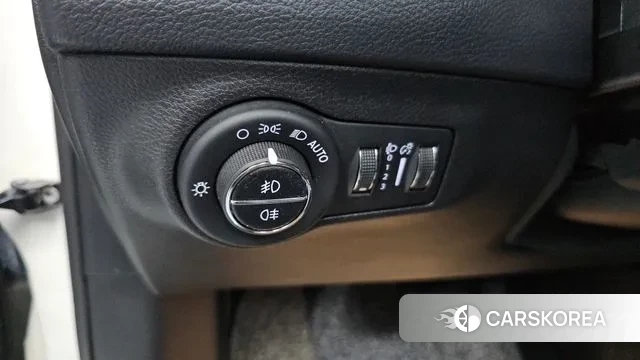 Jeep Compass 2nd Generation 2018 Белый из Кореи, фото 4
