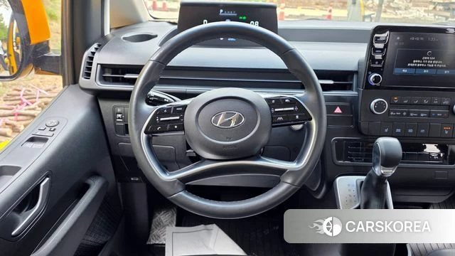 Hyundai Staria 2022 Желтый из Кореи, фото 4