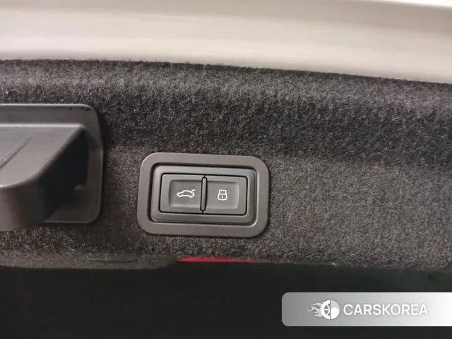 Audi A6 (C8) id 3219784 из Кореи 4