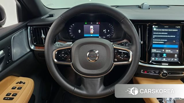 Volvo S60 3rd generation 2024 Черный из Кореи, фото 4