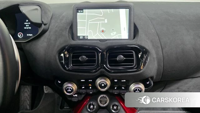 Aston Martin Vantage 2nd Generation 2019 Красный из Кореи, фото 4