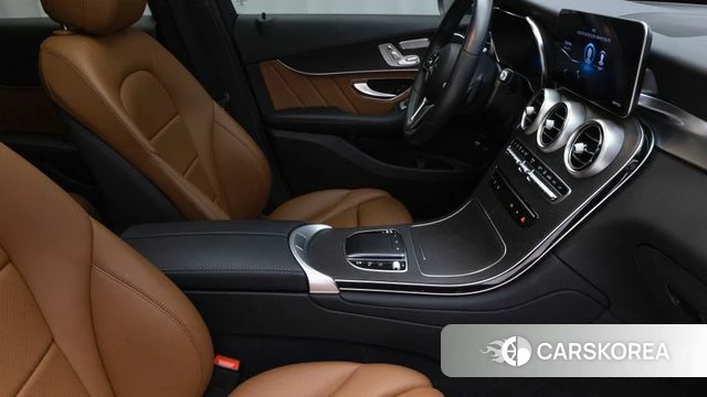 Mercedes-Benz GLC-Class X253 2021 Серебристо-серый из Кореи, фото 4