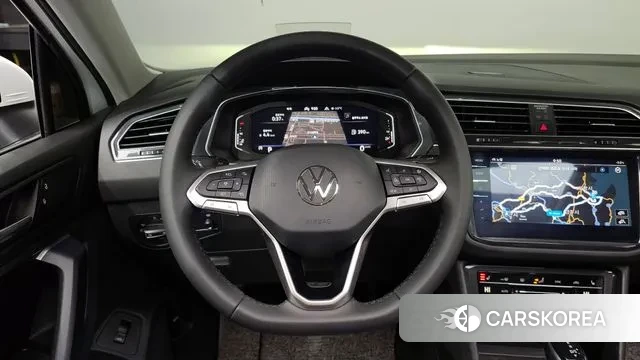 Volkswagen Tiguan second Generation 2022 Белый из Кореи, фото 4