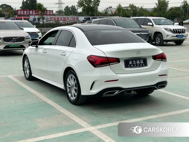 Mercedes-Benz Class A 2022 Белый из Китая, фото 4
