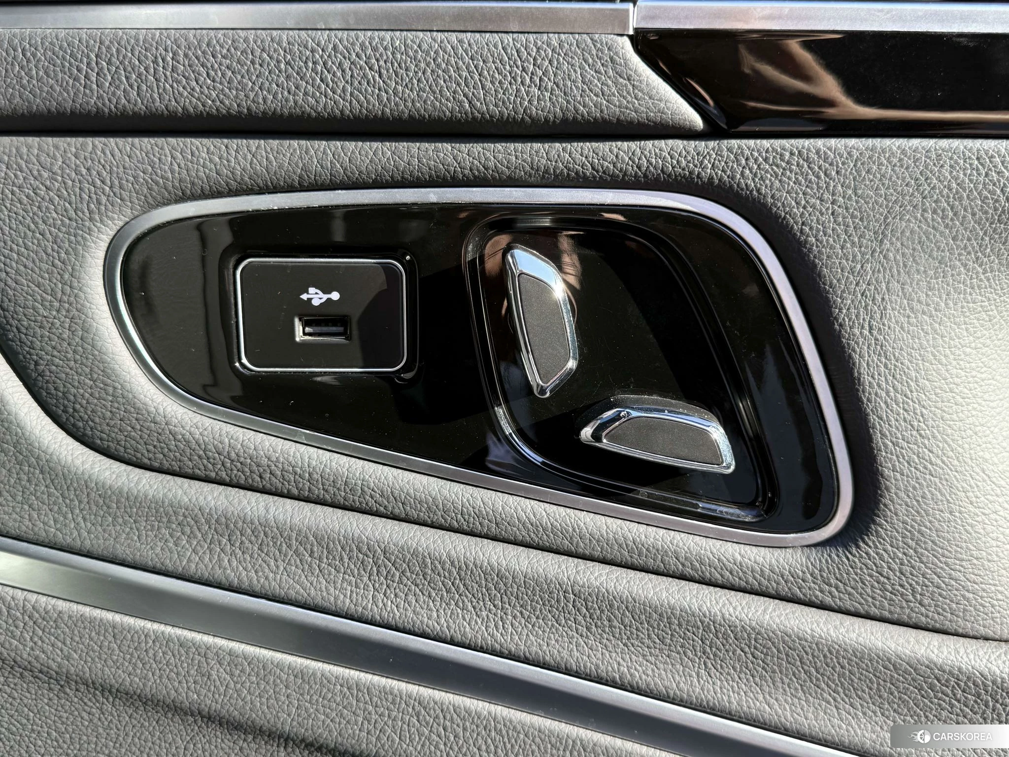 Mercedes-Benz V-class 2022 Черный из Китая, фото 4