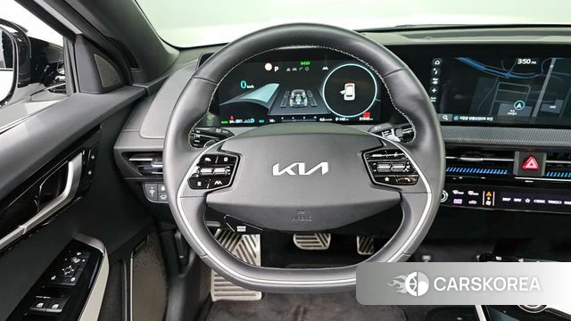 Kia EV6 2023 Белый из Кореи, фото 4