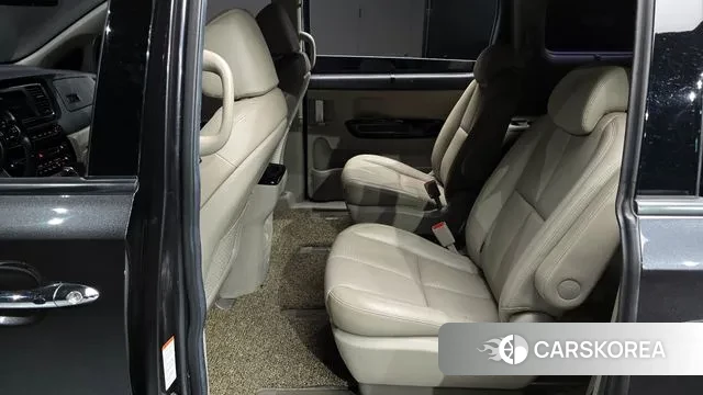 Kia The New Carnival 2019 Серый из Кореи, фото 4