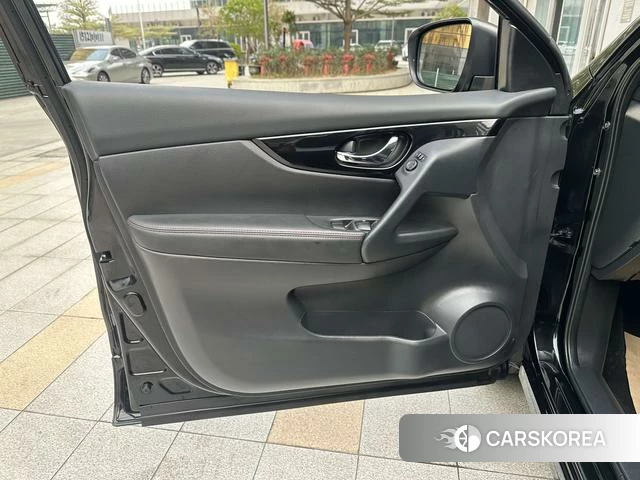 Nissan Qashqai 2023 Черный из Китая, фото 4