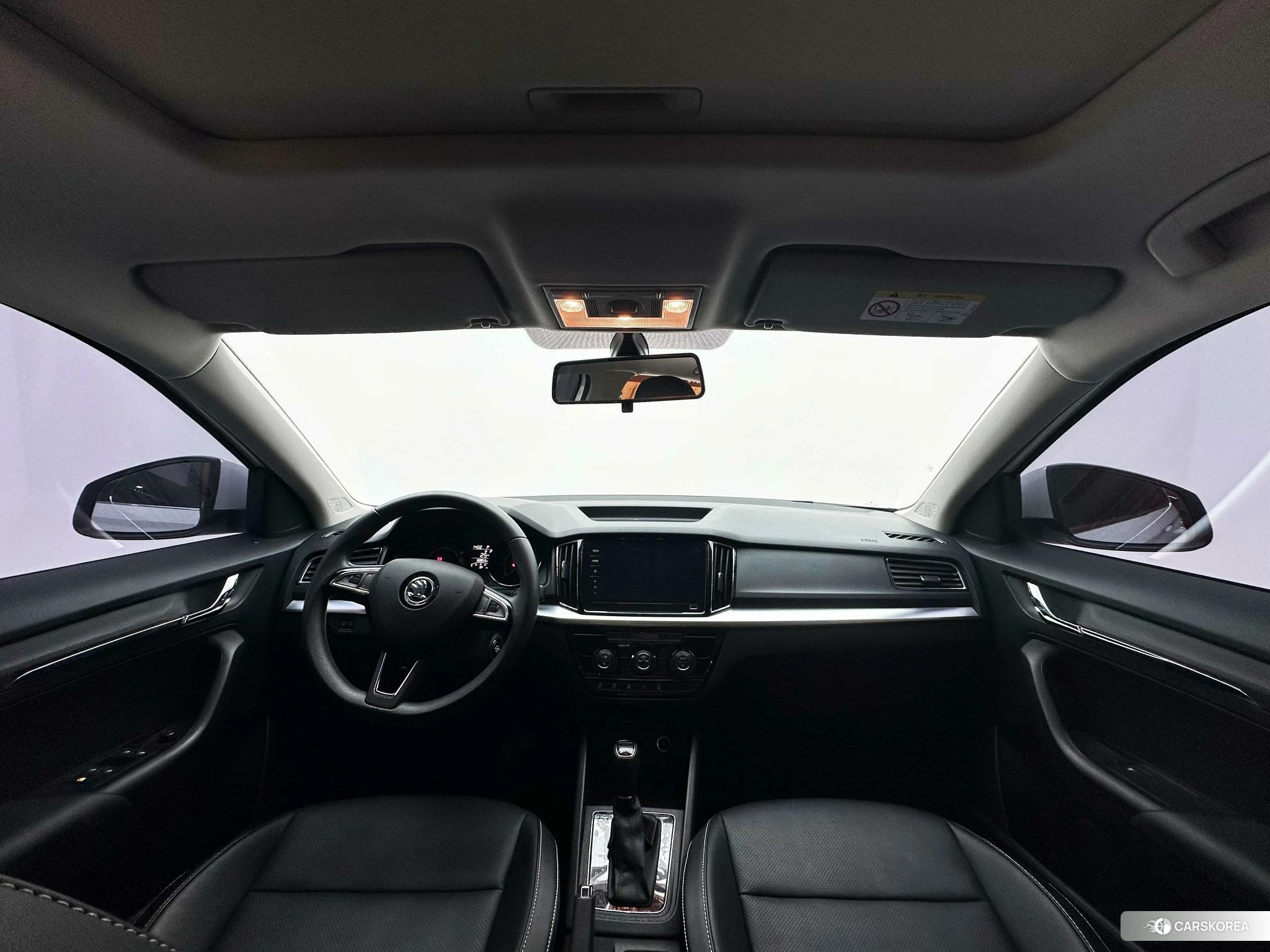Skoda Komick 2022 Белый из Китая, фото 4