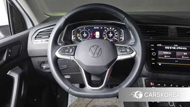 Volkswagen Tiguan second Generation 2021 Белый из Кореи, фото 4