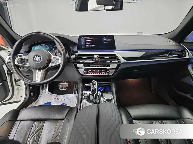 BMW 5 Series (G30) 2019 Белый из Кореи, фото 4