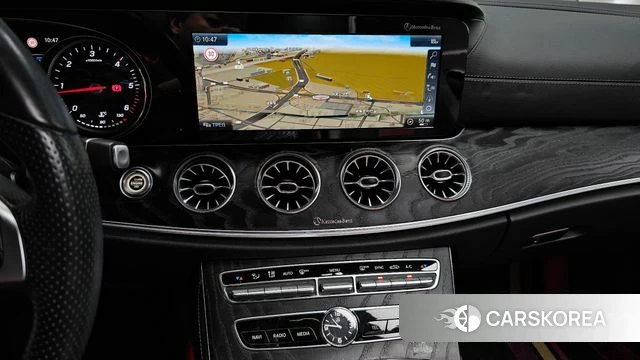Mercedes-Benz E-Class W213 2018 Серебристо-серый из Кореи, фото 4