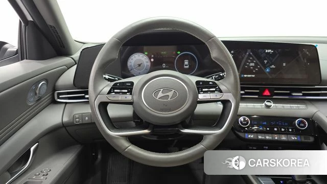Hyundai The New Avante (CN7) 2024 Белый из Кореи, фото 4