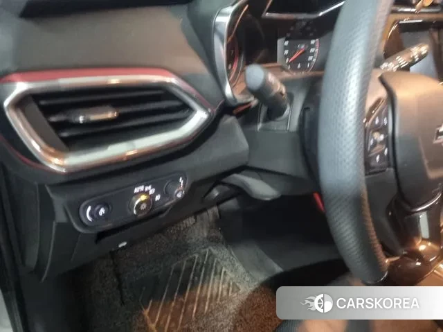 Chevrolet (GM Daewoo) Trailblazer 2022 Белый из Кореи, фото 4