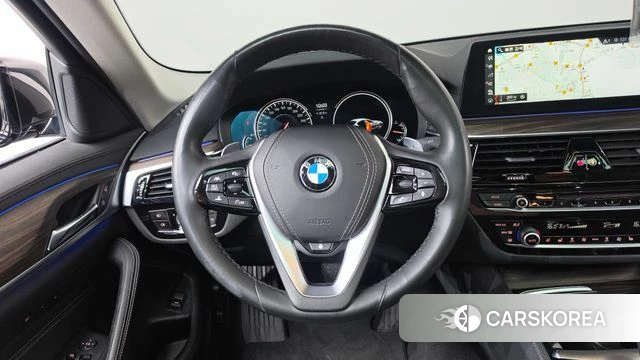 BMW 5 Series (G30) 2018 Черный из Кореи, фото 4