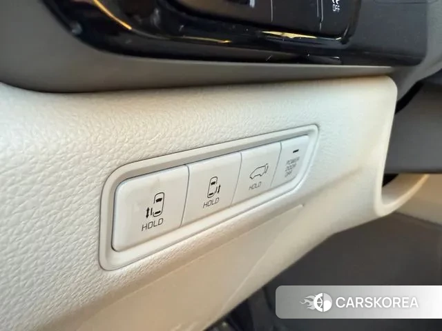 Kia Carnival 4th generation id 3646180 из Кореи 4